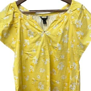 Banana Republic - yellow flutter short sleeve blouse